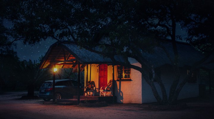 Wild Dogs Safari Lodge