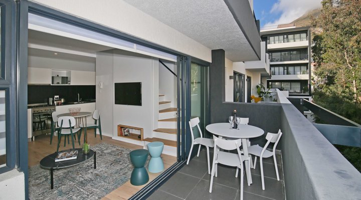 10onQ Apt C9 