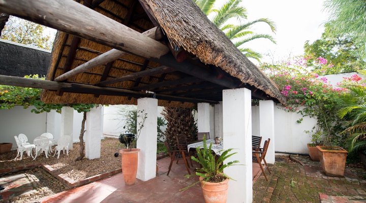 Yellowood House - Cape Dutch Quarters