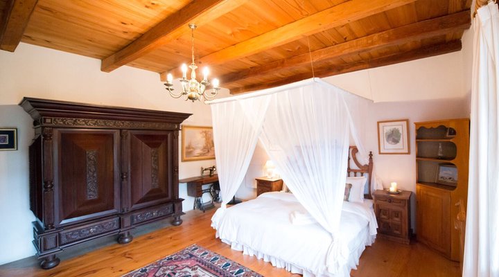 Yellowood House - Cape Dutch Quarters