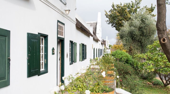 Yellowood House - Cape Dutch Quarters