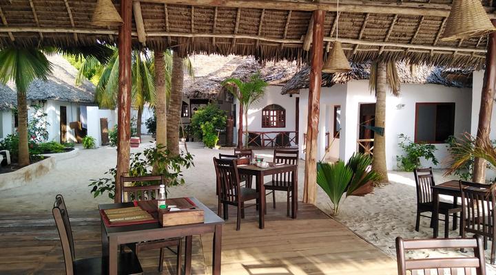 Jambiani White Sand Beach Bungalows