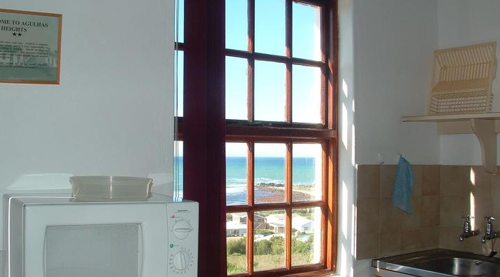Agulhas Heights self-catering cottages