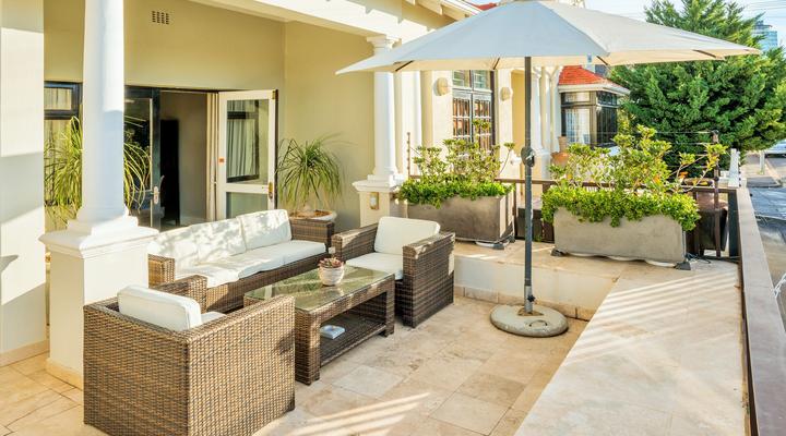 Uber Chic Heritage House