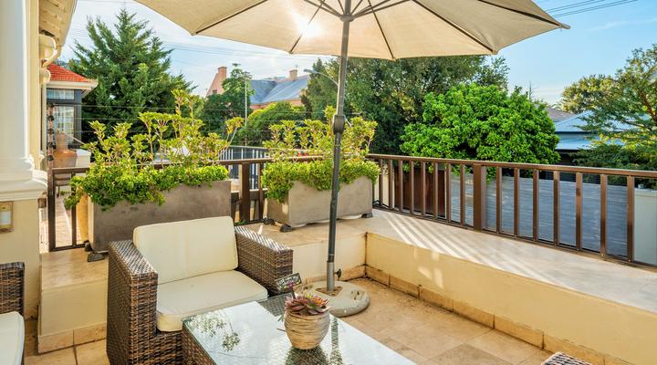 Uber Chic Heritage House