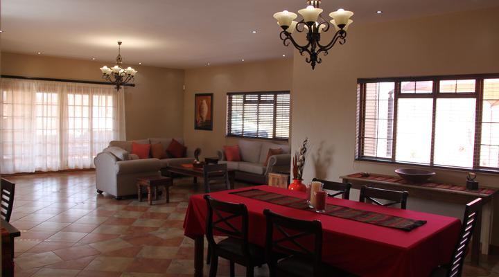 Hornbills Rest Country Home