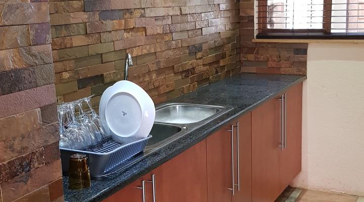 Hornbills Rest Country Home