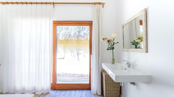 Sun & Sea Downtown Mediterranean Villa