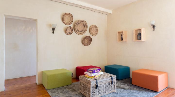 Sun & Sea Downtown Mediterranean Villa