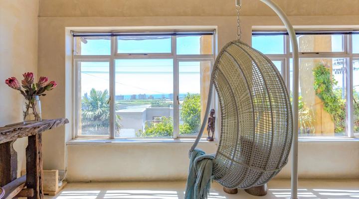 Sun & Sea Downtown Mediterranean Villa