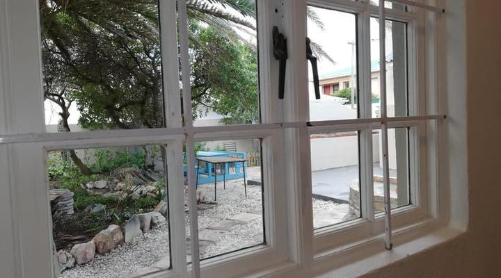 Xanske's Place with Wood fired Hot Tub