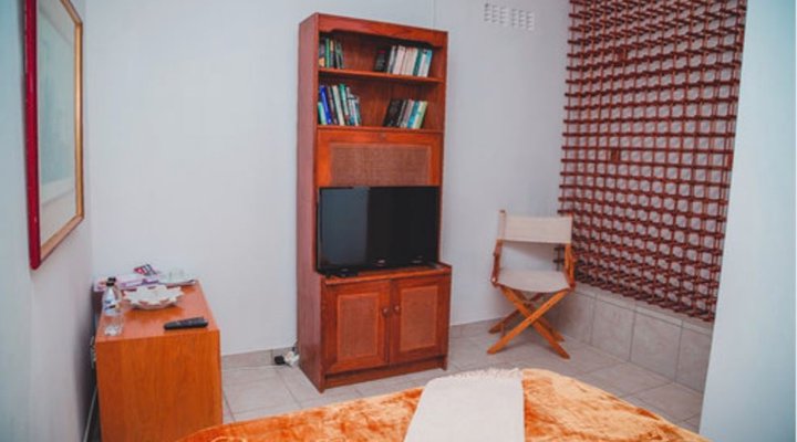 Queen Julie Lodge Camps Bay