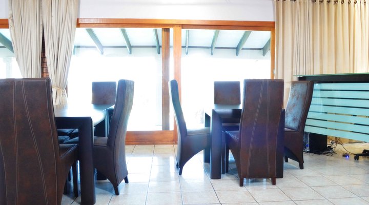 eMpoza Sea View Guest House
