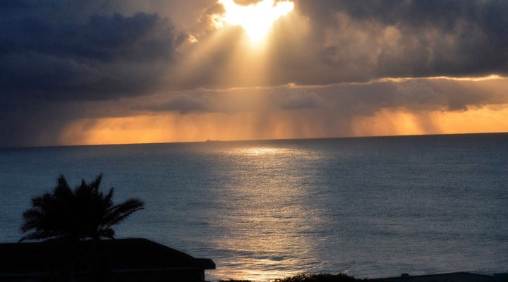 eMpoza Sea View Guest House