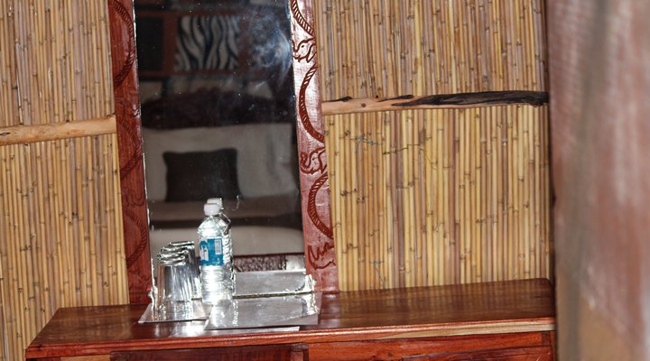 Dzibanana Lodge & Camping
