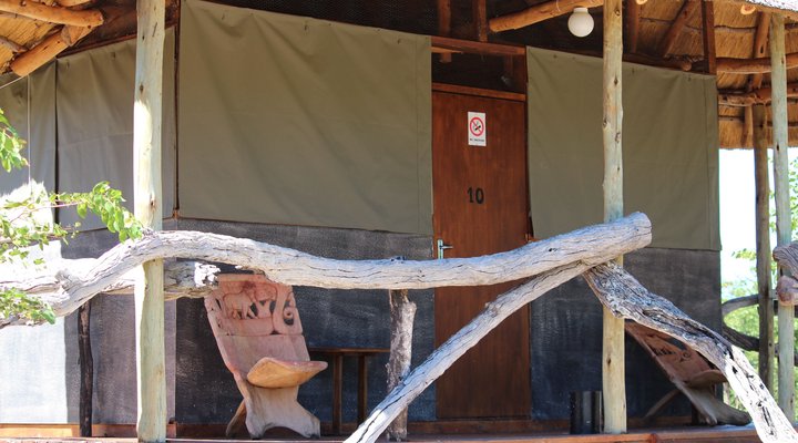 Dzibanana Lodge & Camping