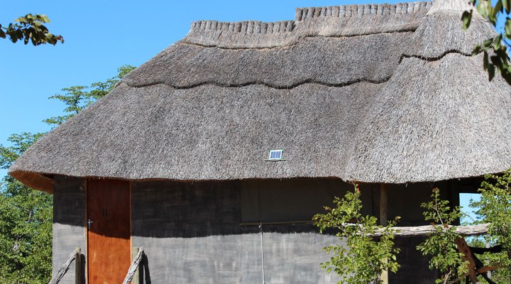 Dzibanana Lodge & Camping