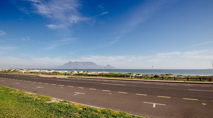 Voir la Mer - Blouberg Beach