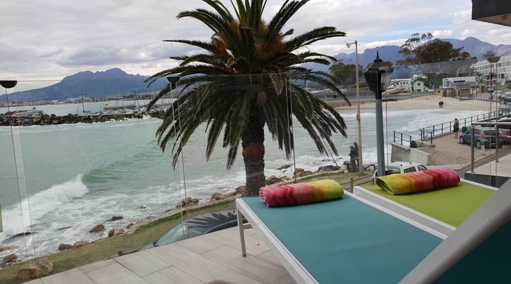 The Beach Apartment