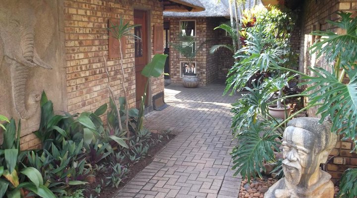 Khandizwe River Lodge