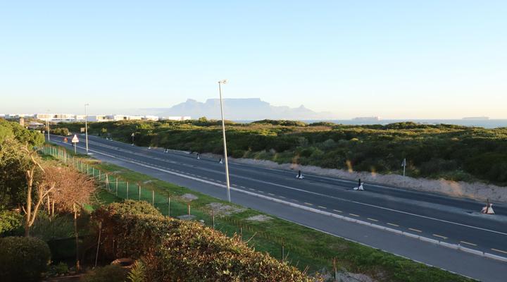 Large 5 Sleeper in Beach club!