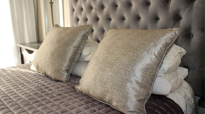 Sunlit Apartment Muizenberg Beachfront