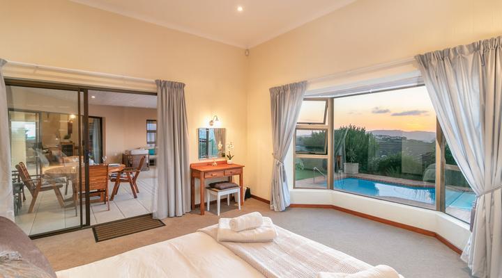 Pezula - Tulani - A Place of Peace - CM8