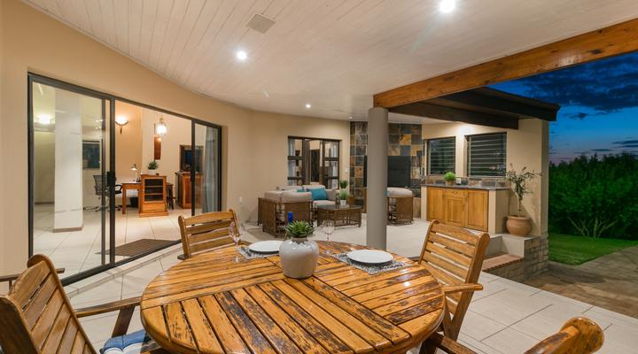 Pezula - Tulani - A Place of Peace - CM8