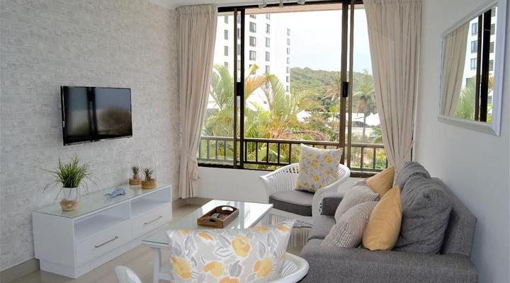 Breakers Modern Apartment