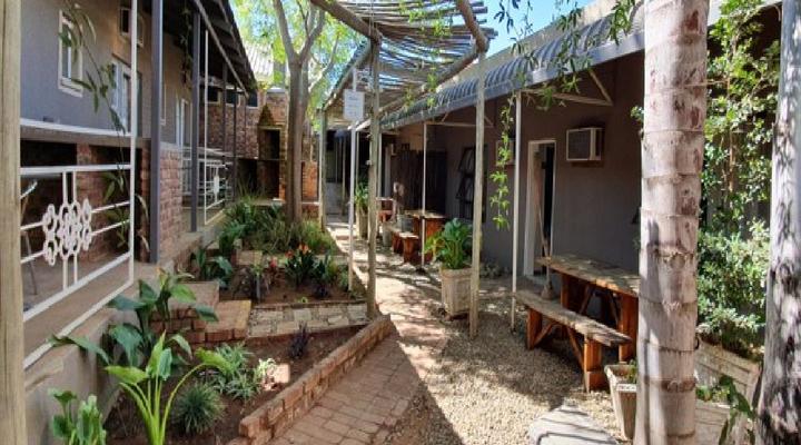 Barons Galley and Lodge