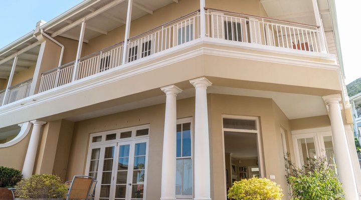 Majestic 7 Townhouse