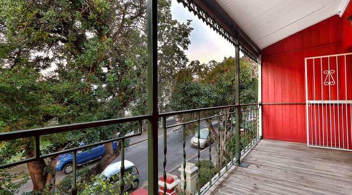 Mountain Views City House by AirAgents