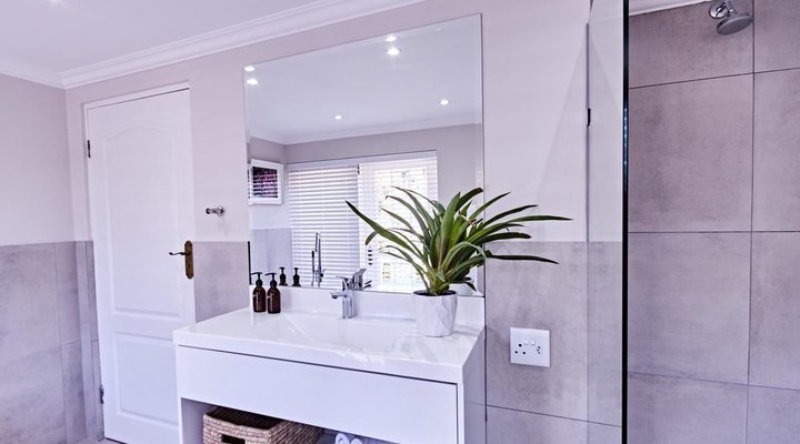 Maxwell's Guest House