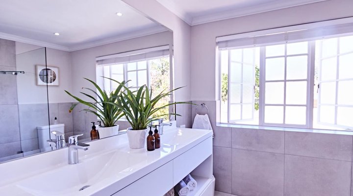 Maxwell's Guest House