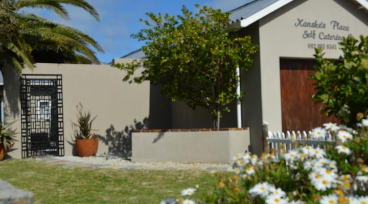 Xanske's Place with Wood fired Hot Tub