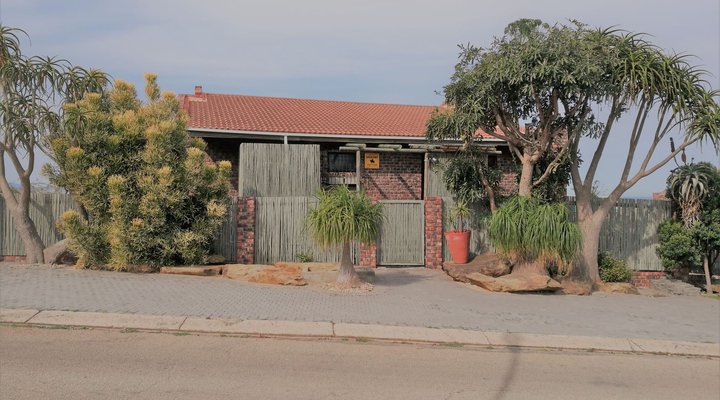 Jeffreys Bay Sea View Holiday Accommodation