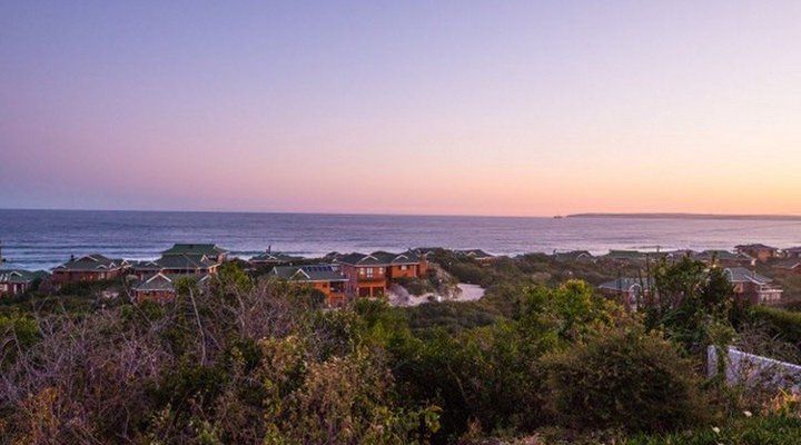 Nature-on-Sea Holiday House