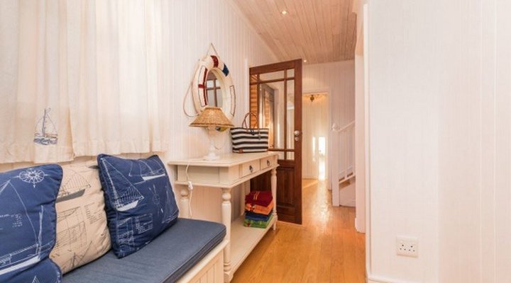 Nature-on-Sea Holiday House