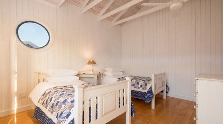 Nature-on-Sea Holiday House