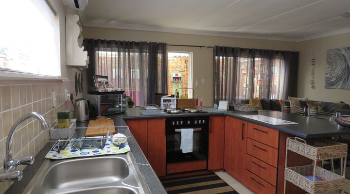 80 on Benade Guesthouse