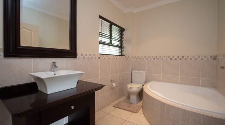 17 Uluwatu - Zimbali