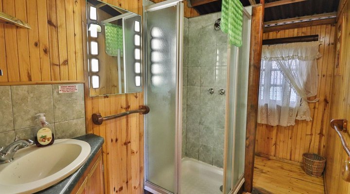 Rocky Pool Guest Cottage