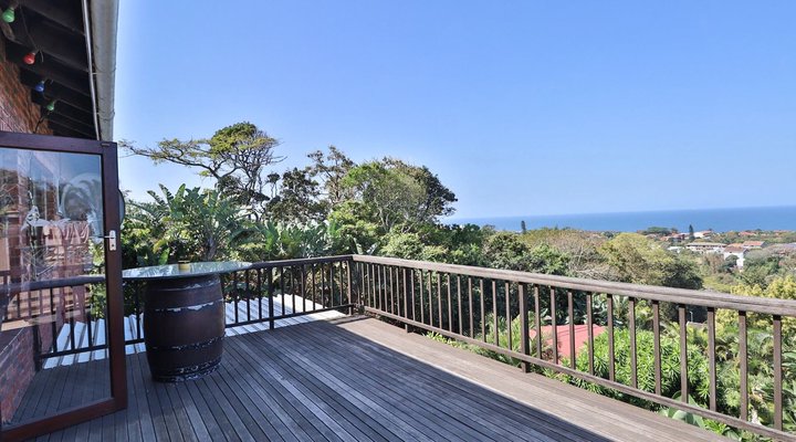 Rocky Pool Guest Penthouse