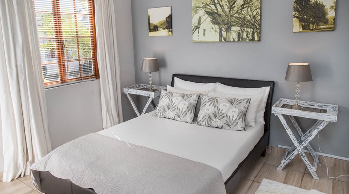 Four Oaks Guest House