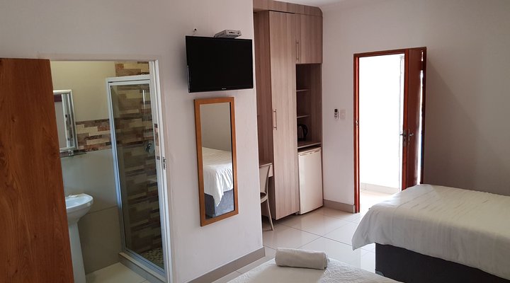 Ushaka Bed & Breakfast