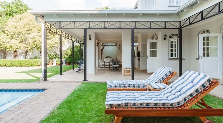 Treetops Retreat
