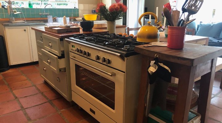 Muizenberg Farmhouse-Style Holiday House