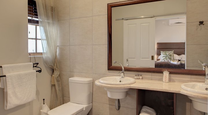 Clementine Guest House