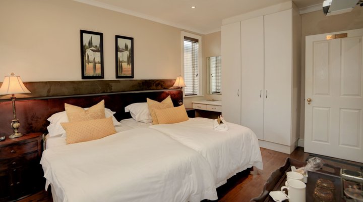 Clementine Guest House