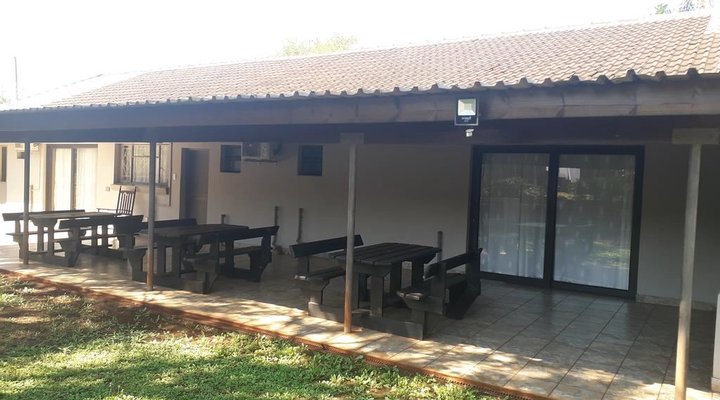 Country Rose Self-Catering Guest Lodge